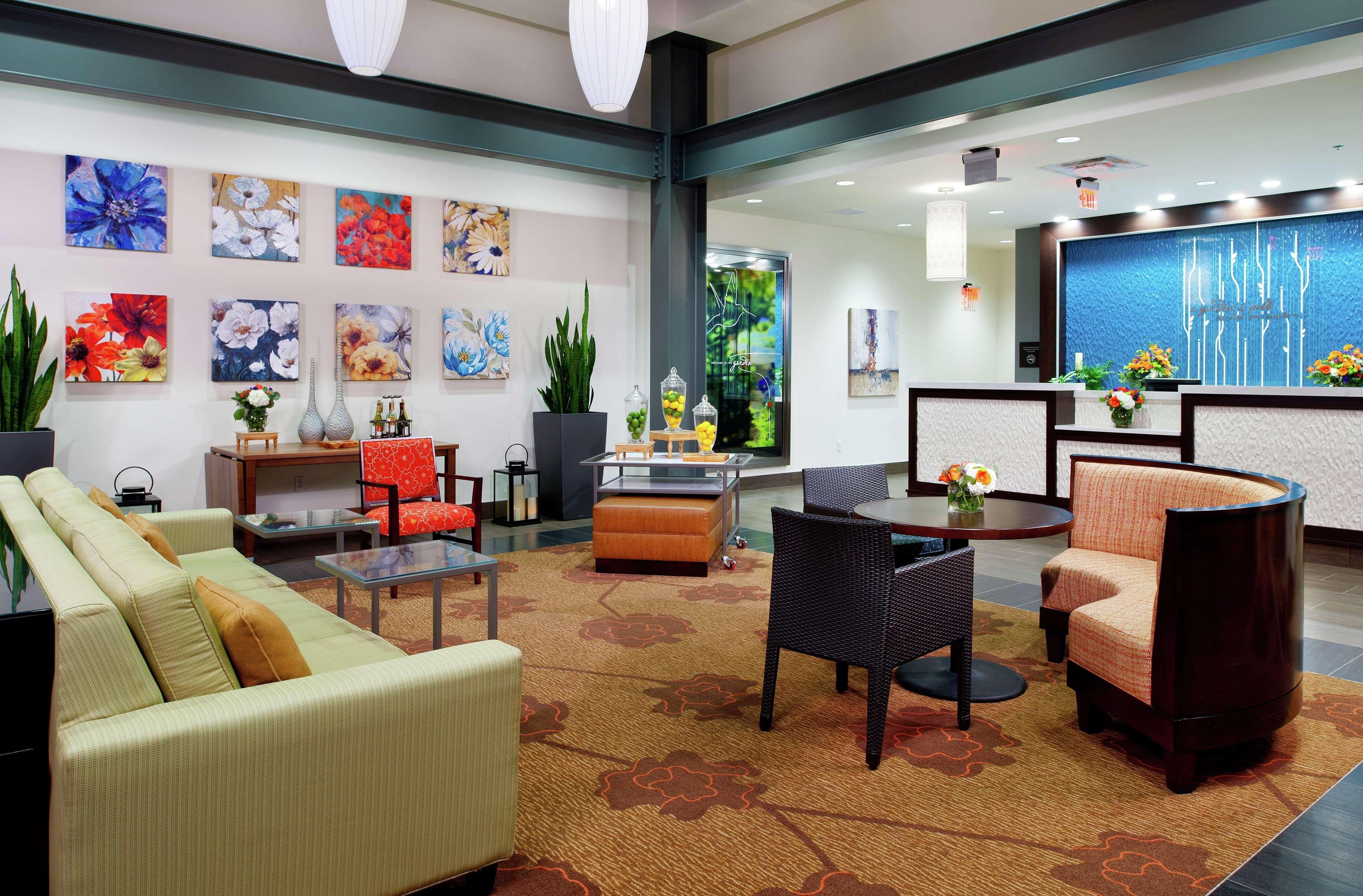 Hilton Garden Inn Pittsburgh Downtown Екстериор снимка