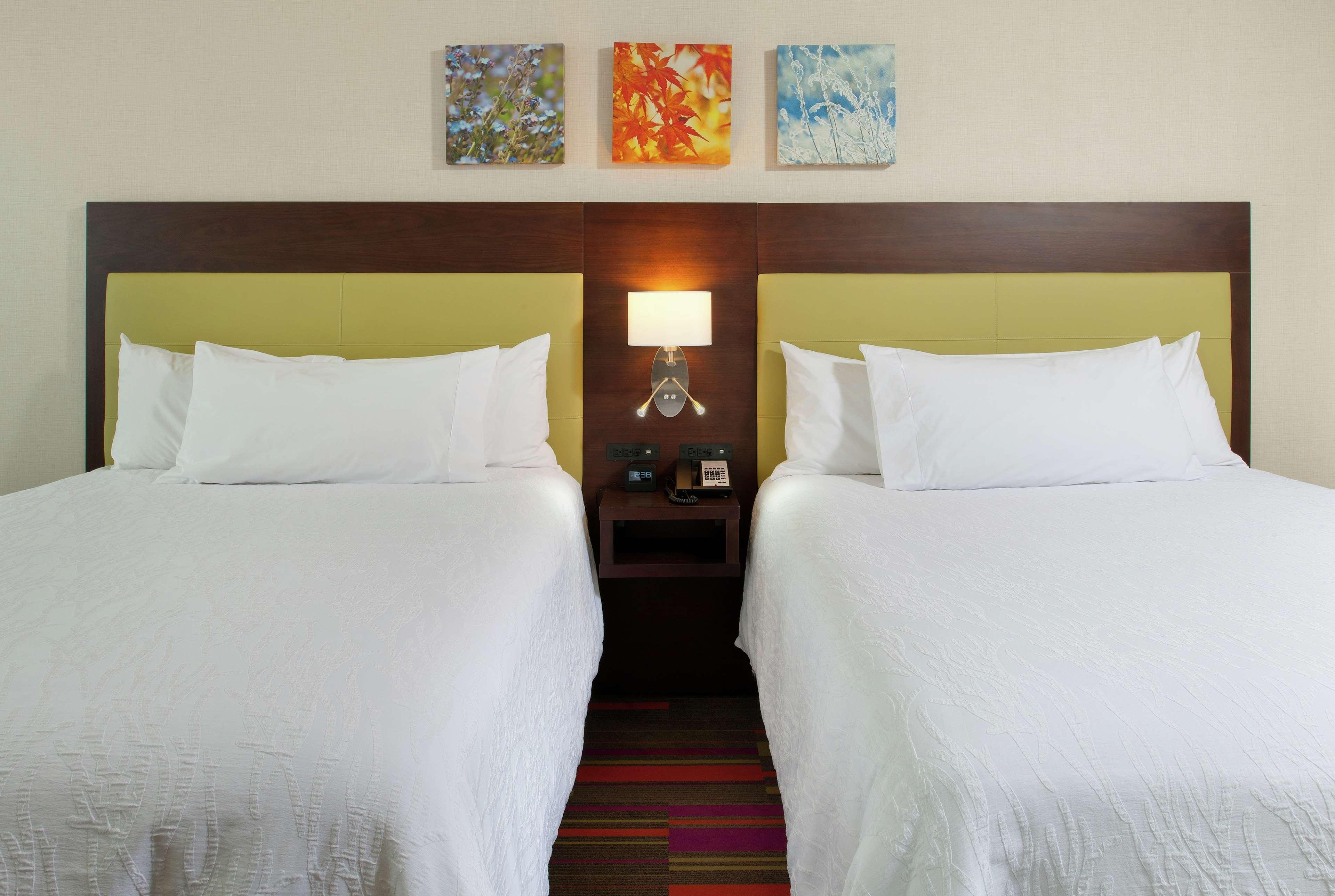 Hilton Garden Inn Pittsburgh Downtown Екстериор снимка