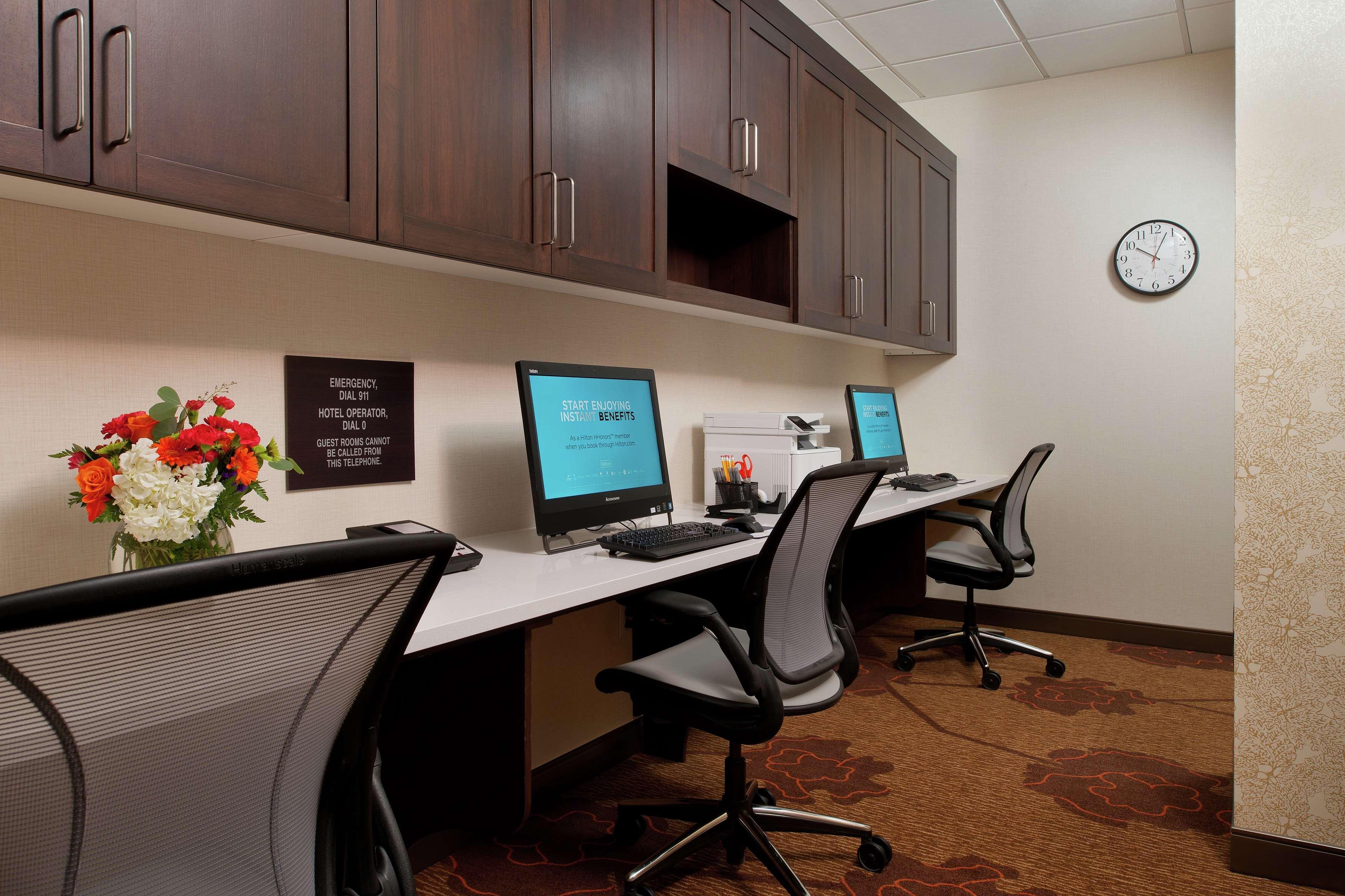 Hilton Garden Inn Pittsburgh Downtown Екстериор снимка