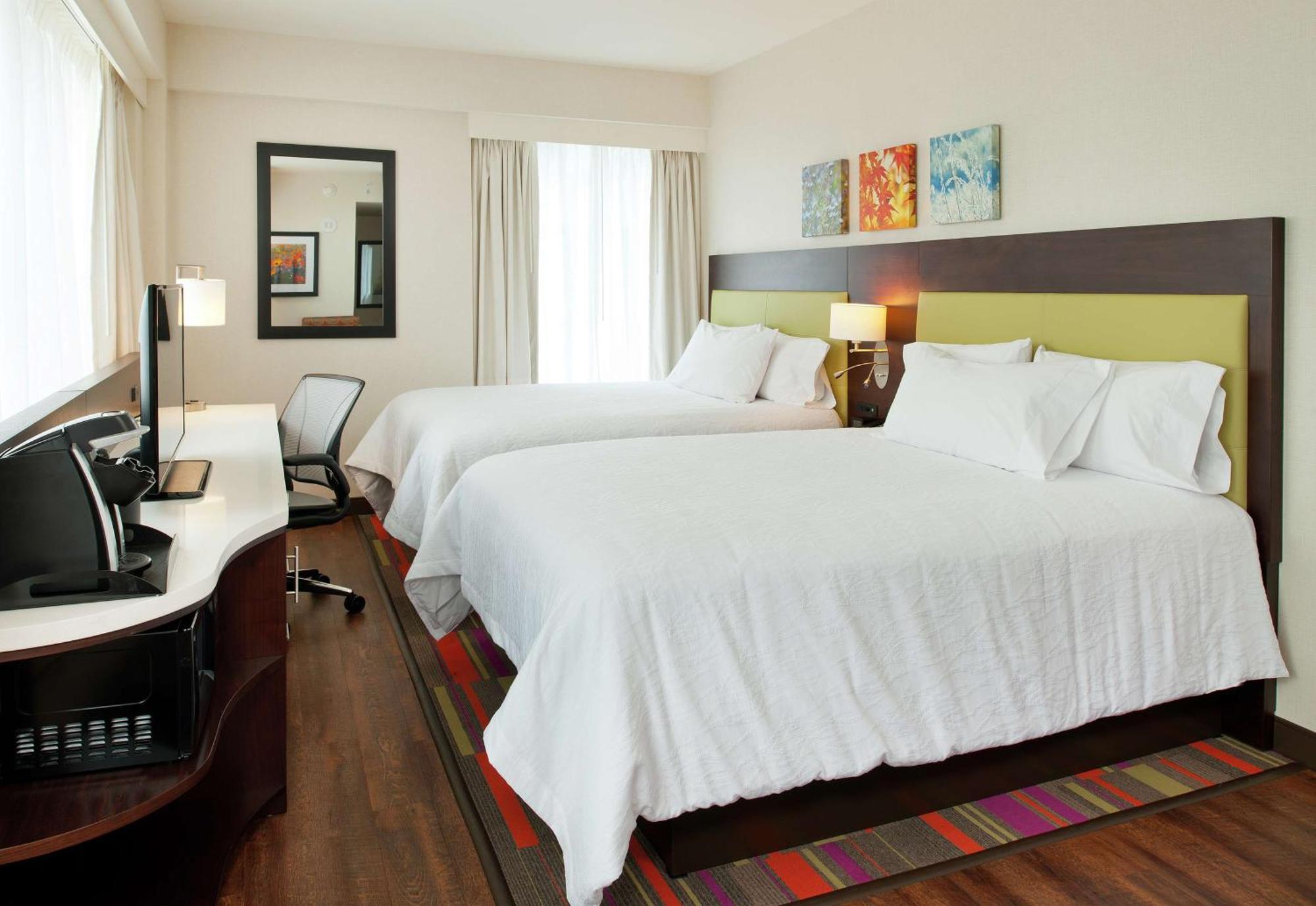 Hilton Garden Inn Pittsburgh Downtown Екстериор снимка